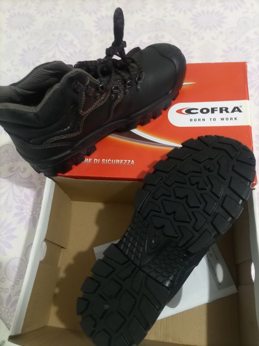 Botas de trabalho marca COFRA