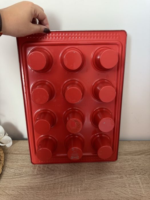 Blacha forma do pieczenia 12 muffinek