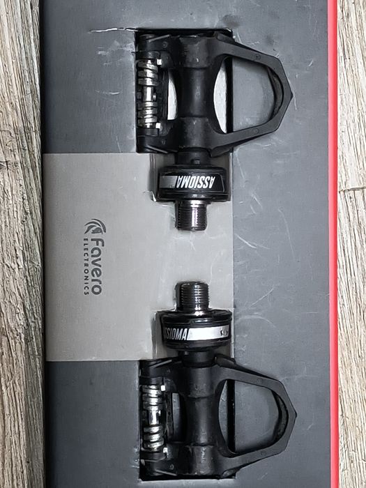 Pedały Favero Assioma DUO pomiar mocy obustronny Shimano SPD SL bloki