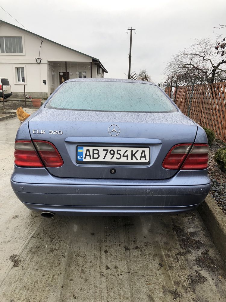 Mercedes CLK W208