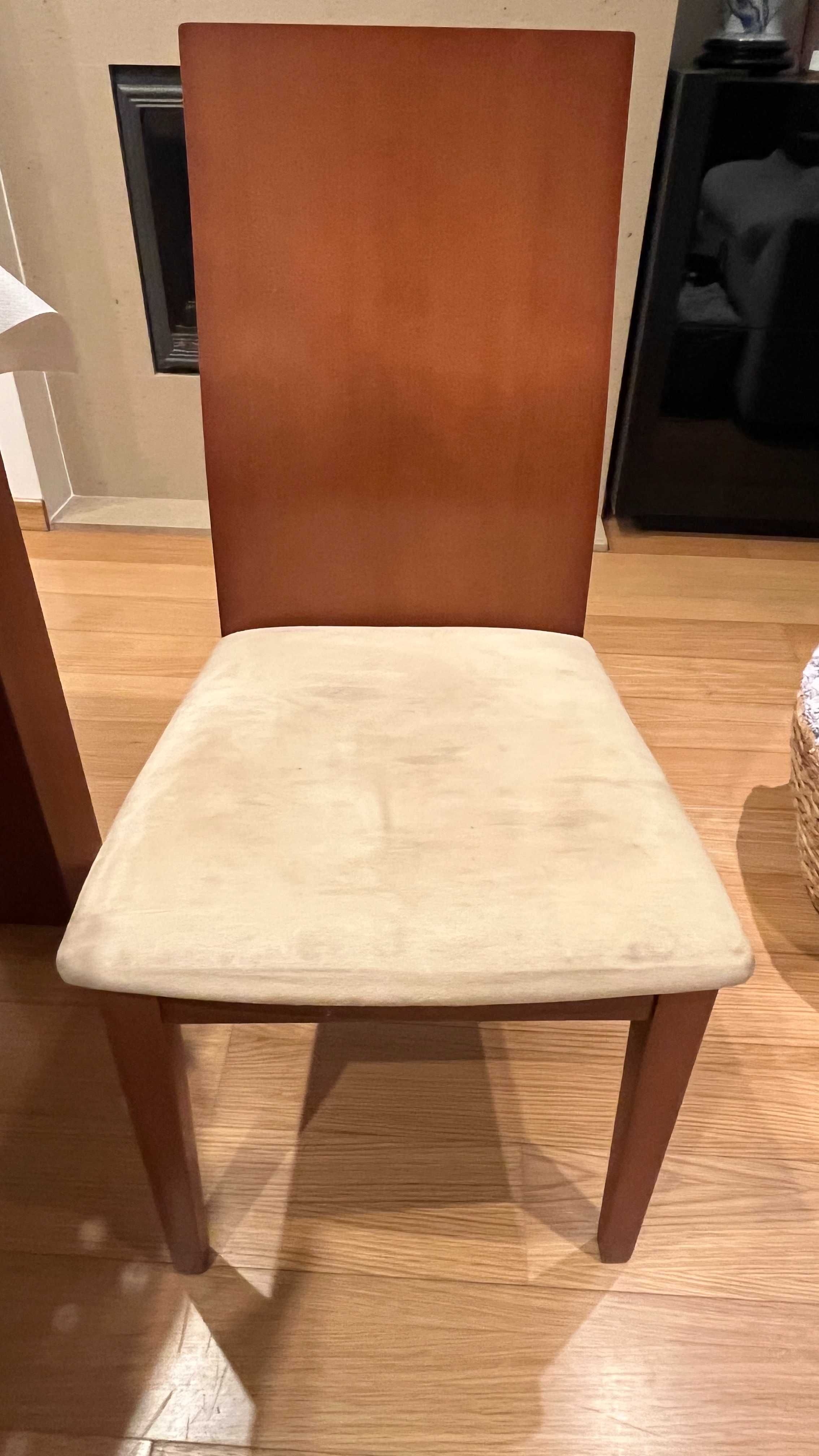 Mobilia de sala (Mesa/Cadeiras + Aparador + Móvel TV) e consola