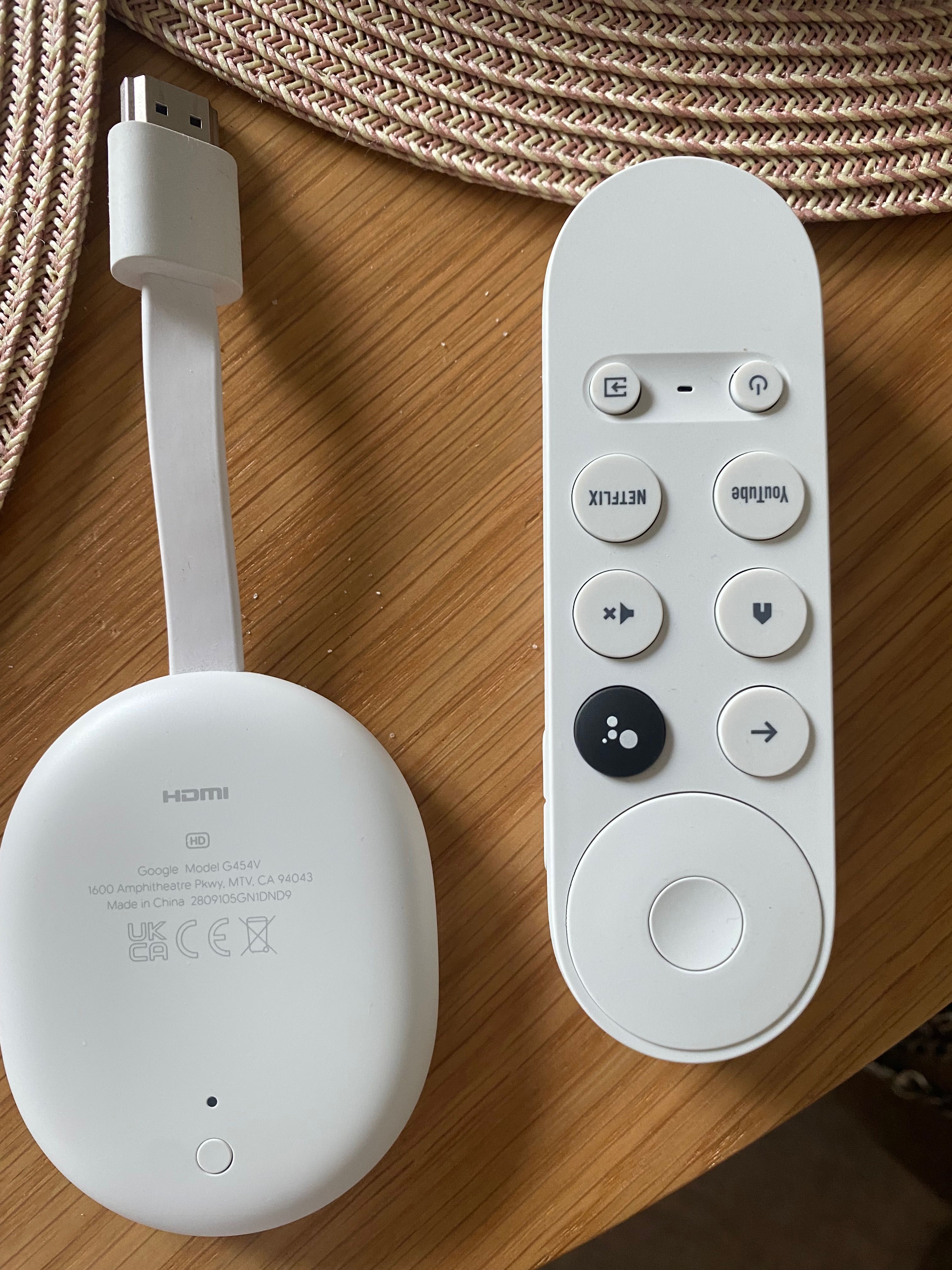 Telewizor Panasonic TX-40CS520E + odtwarzacz Google i uchwyt ścienny