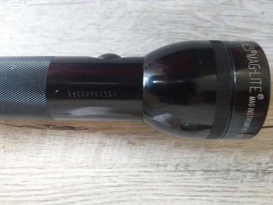 Продам мощный полицейский фонарь MAG LITE