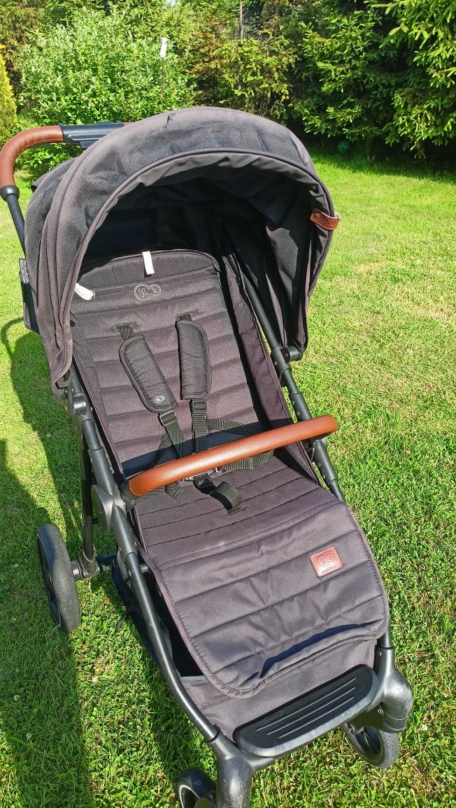 Wózek Kinderkraft czarny