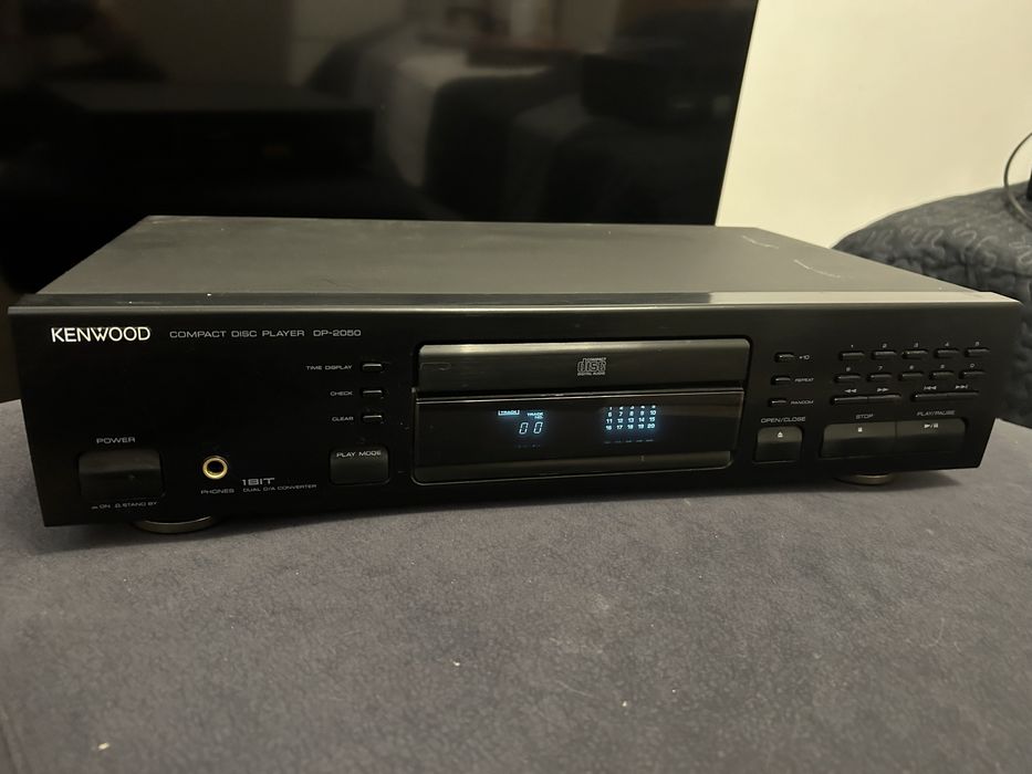KENWOOD DP-2050 проигрыватель сд.Франция