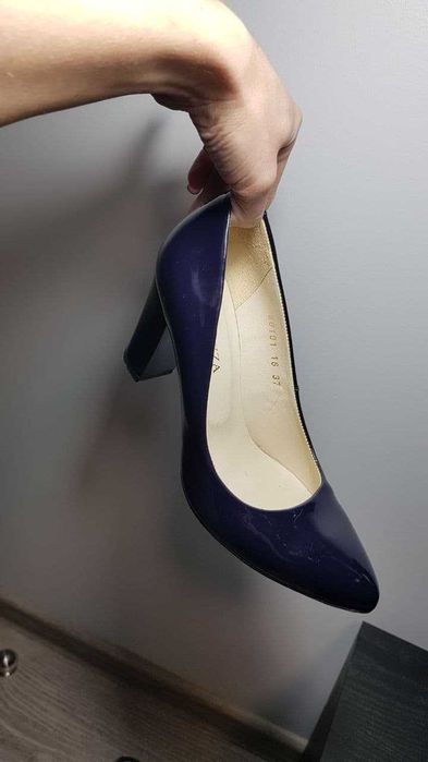 Женские туфли, темно синии