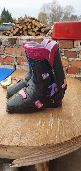 Buty do nart różowe