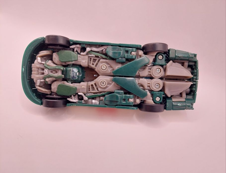 Transformers Dark Of The Moon Deluxe Class Roadbuster