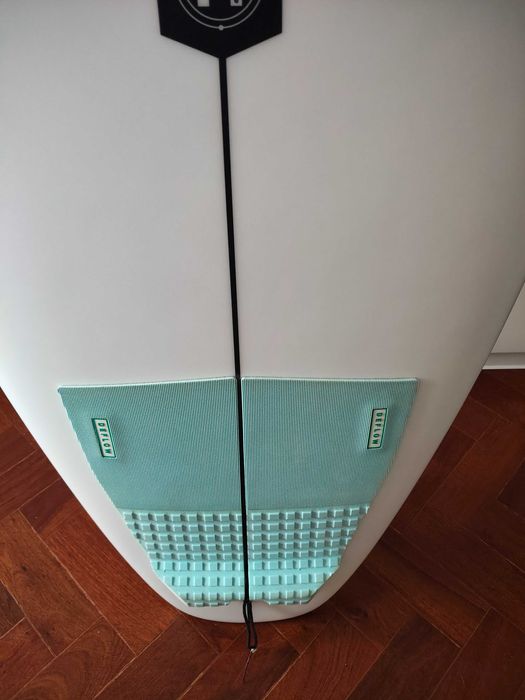 Firewire Dominator 2.0 – Helium 6’8” – excelente estado