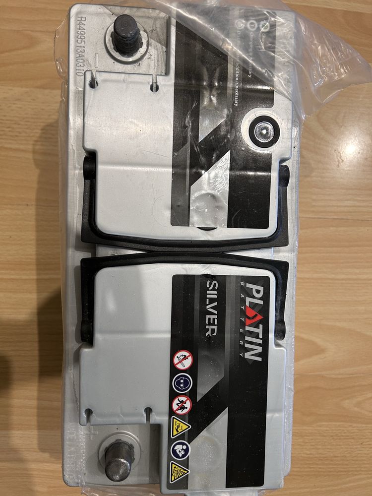 Автомобільний акумулятор PLATIN SILVER MF 6СТ-100 Ah R+ 920 A (EN)