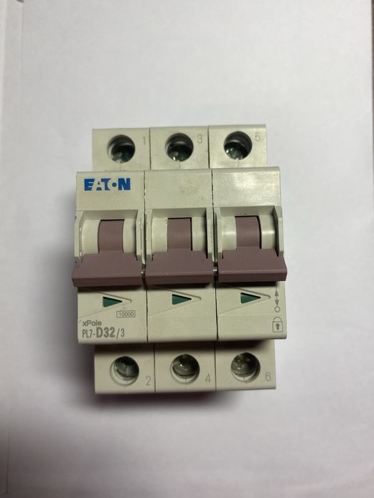 Автоматичний вимикач EATON PL7-D32/3