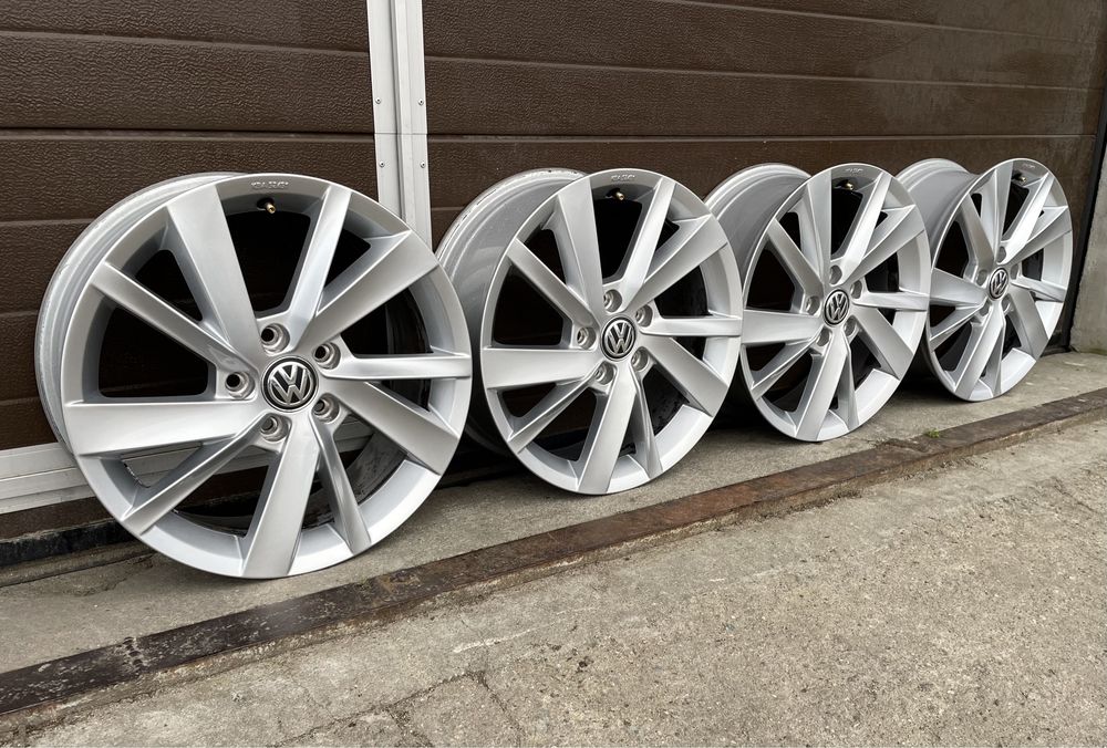 4x felgi aluminiowe Alufelgi 5x112 r17 et46 6,5J Oryginalne Volkswagen