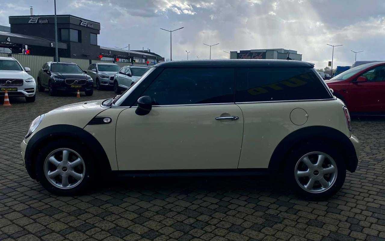 MINI Cooper R56 2009