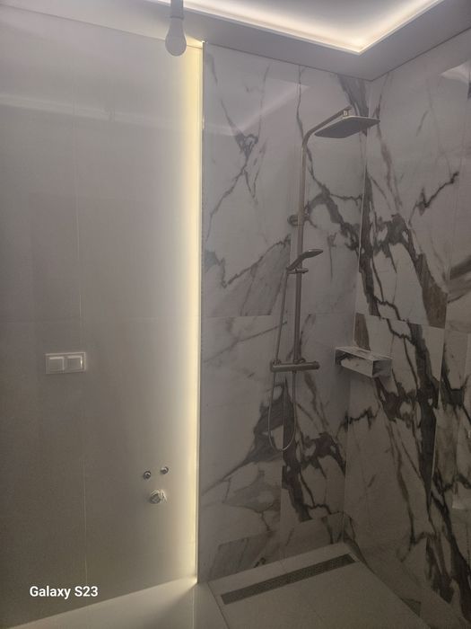 Wykończanie wnetrz .Łazienki, szpachlowanie ,malowanie