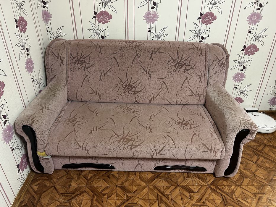 Продам диван + два крісла