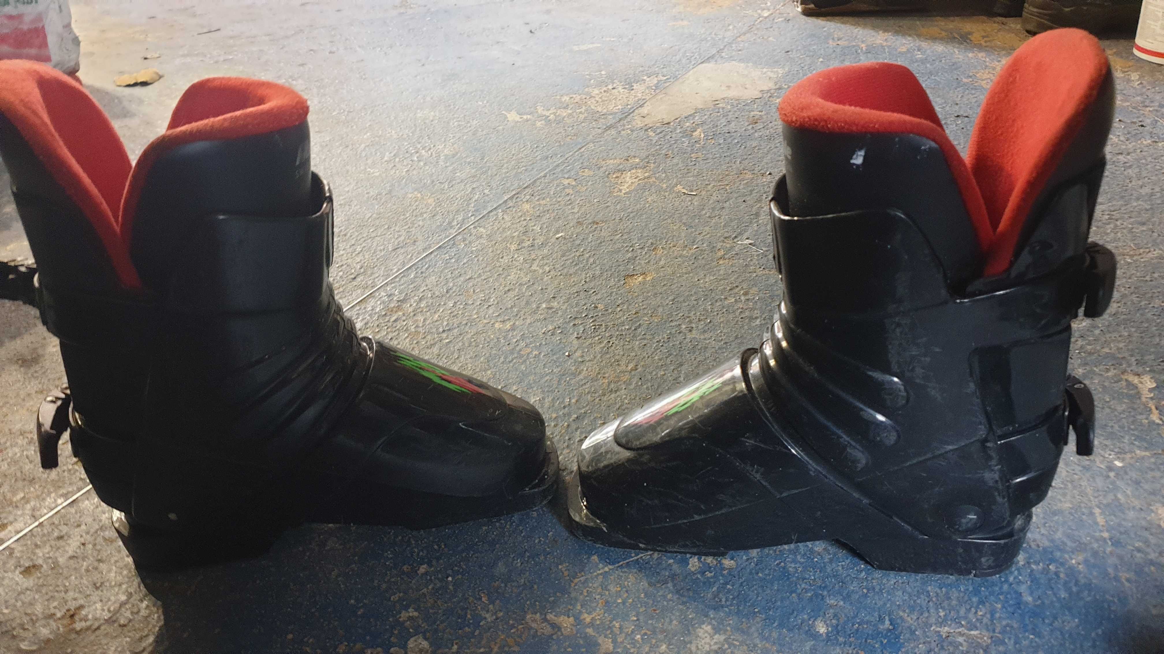 Buty narciarskie dziecięce