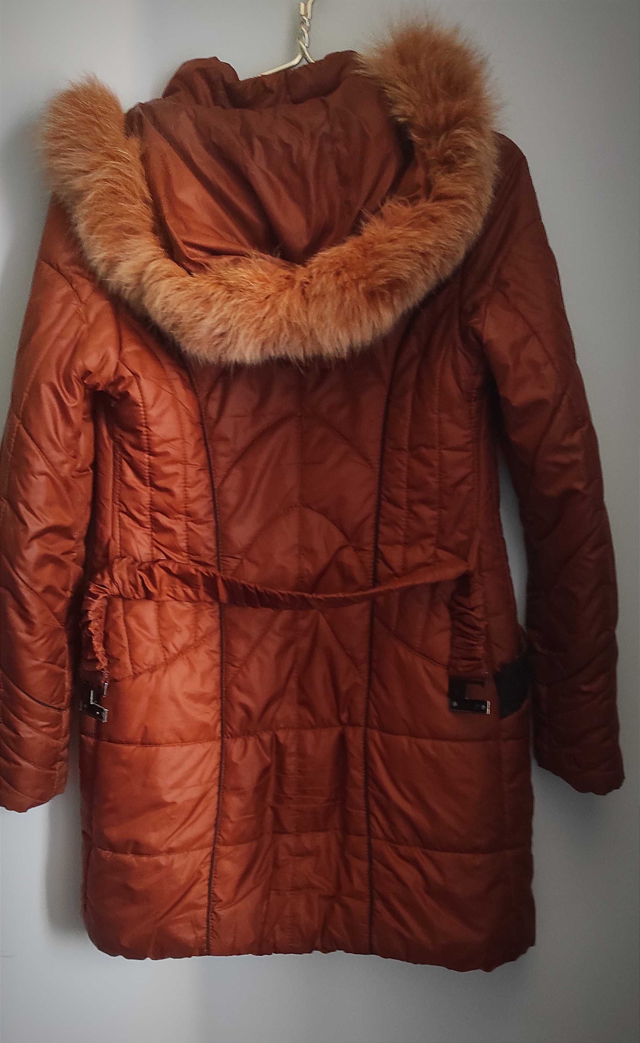 Женская зимняя куртка темно-оранжевая