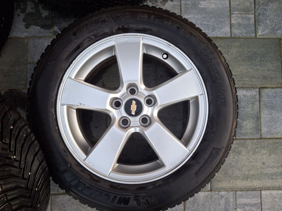 Alufelgi Chevrolet Cruze 5x105 Michelin Crossclimate 205/60r16 7 mm