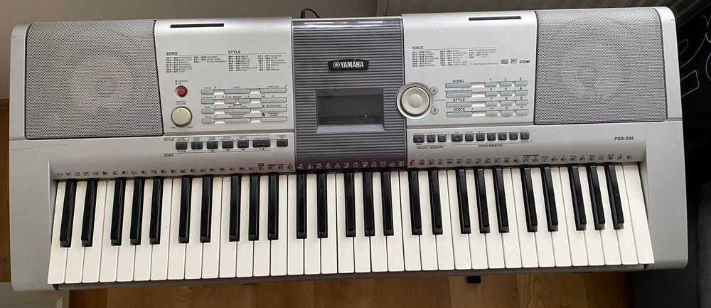 Keyboard YAMAHA PSR-295 wraz ze stojakiem