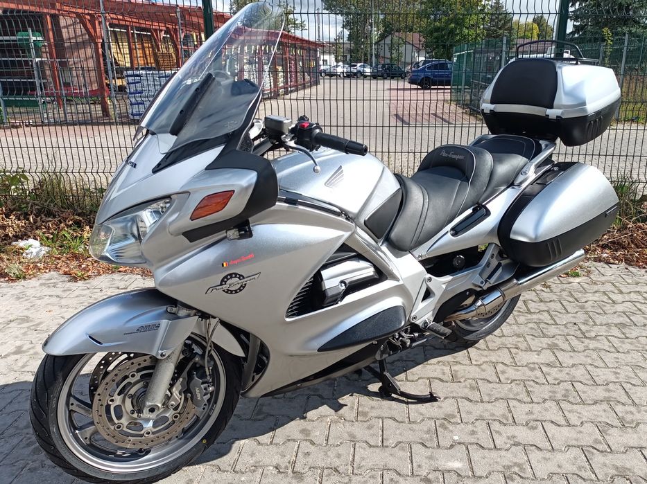 Honda ST 1300 Pan-European 2005 ABS,po serwisie,nowe gumy,stan bdb !!