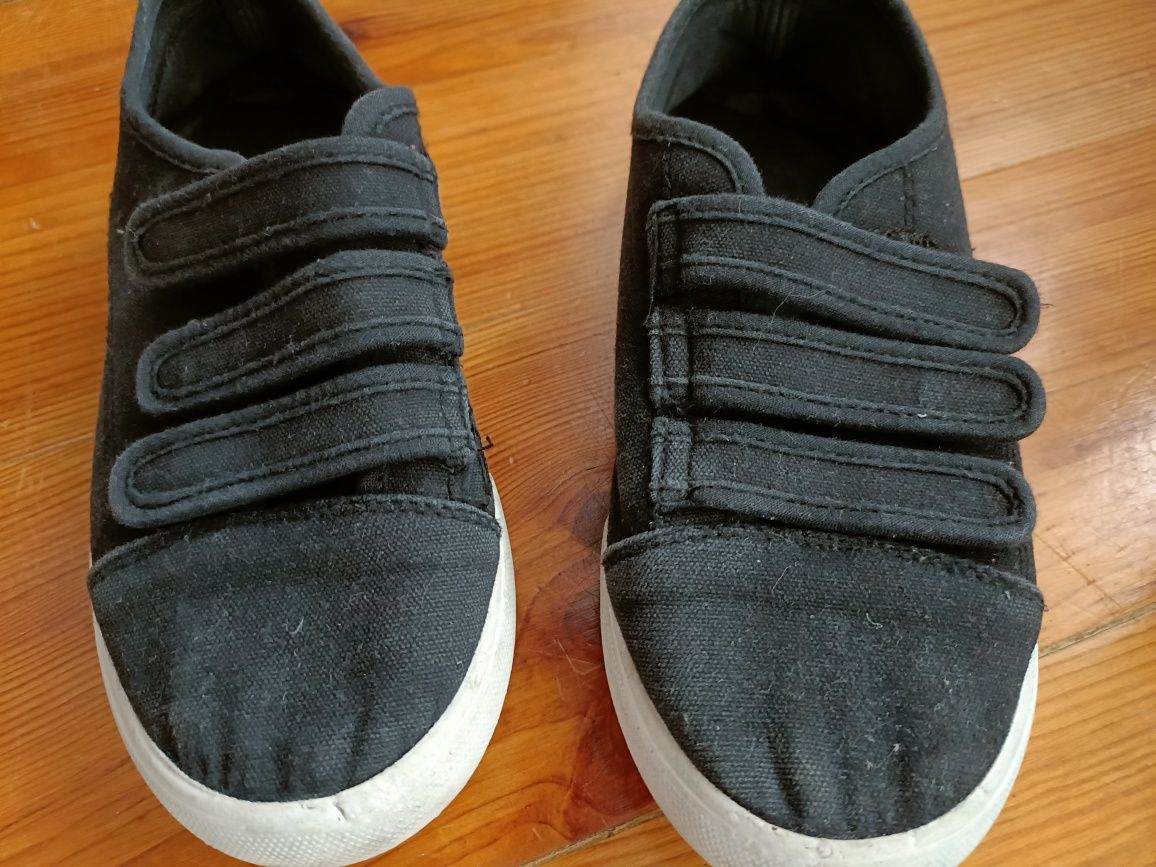 Buty, trampki na rzepy, 34
