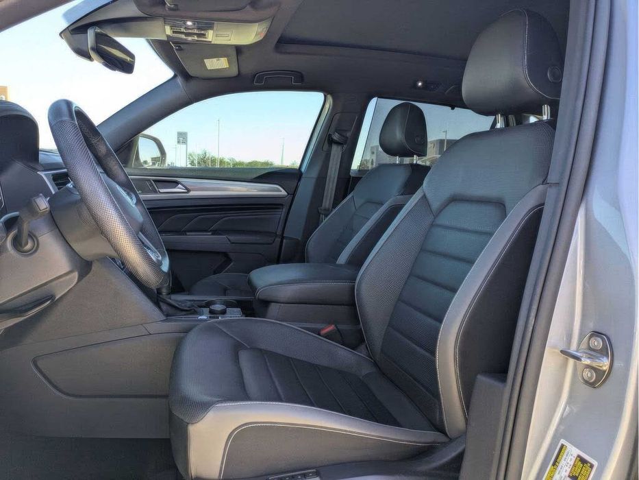 Volkswagen Atlas Cross Sport V6 SEL Premium R-Line 4Motion      2020