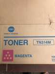 Toner Magenta do drukarki Konica Minolta
