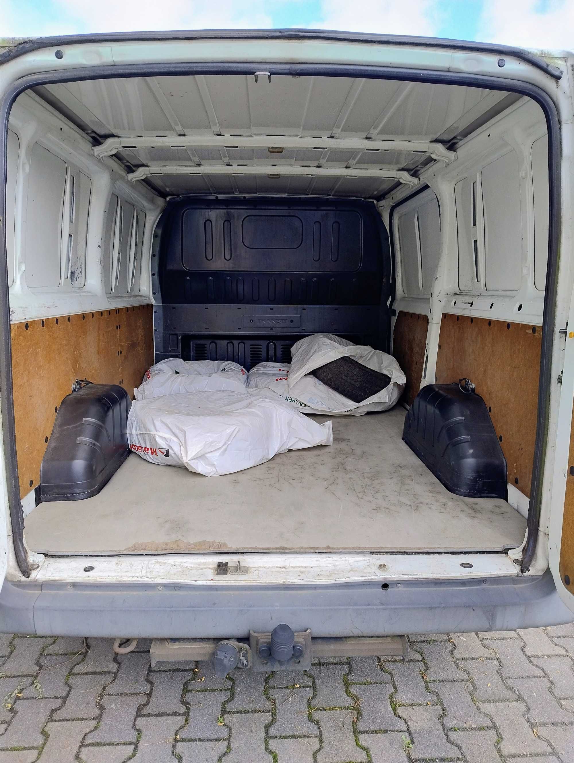 Ford Transit  2011