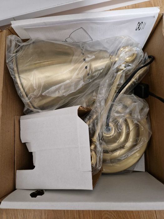 Lampka biurkowa barometr