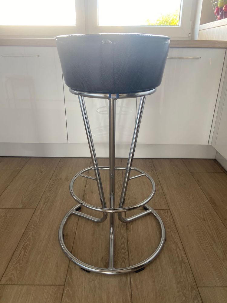 Hoker, Taboret Pinakolada