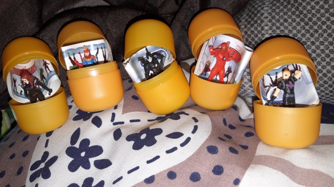 Figurki Marvel z jajek niespodzianek 5 sztuk