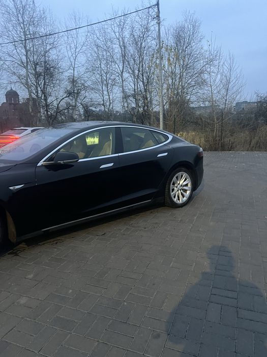 Tesla s 2015 70D