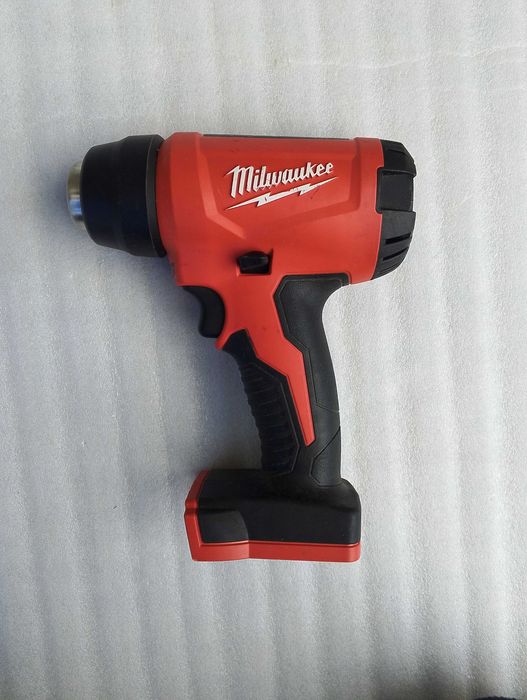 Акумуляторний будівельний фен Milwaukee M18 2688, оригінал