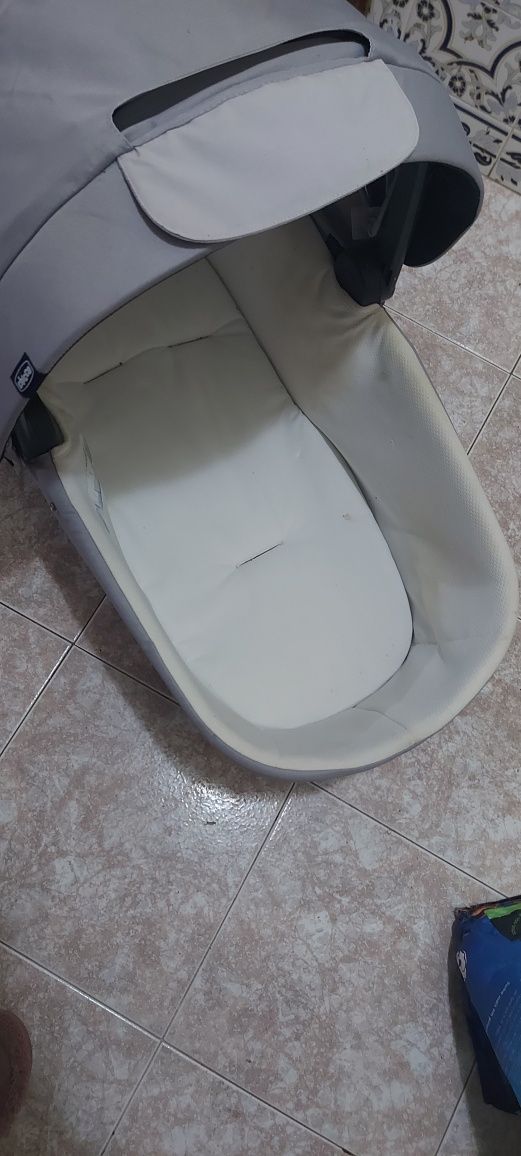 Trio da chicco com isofix