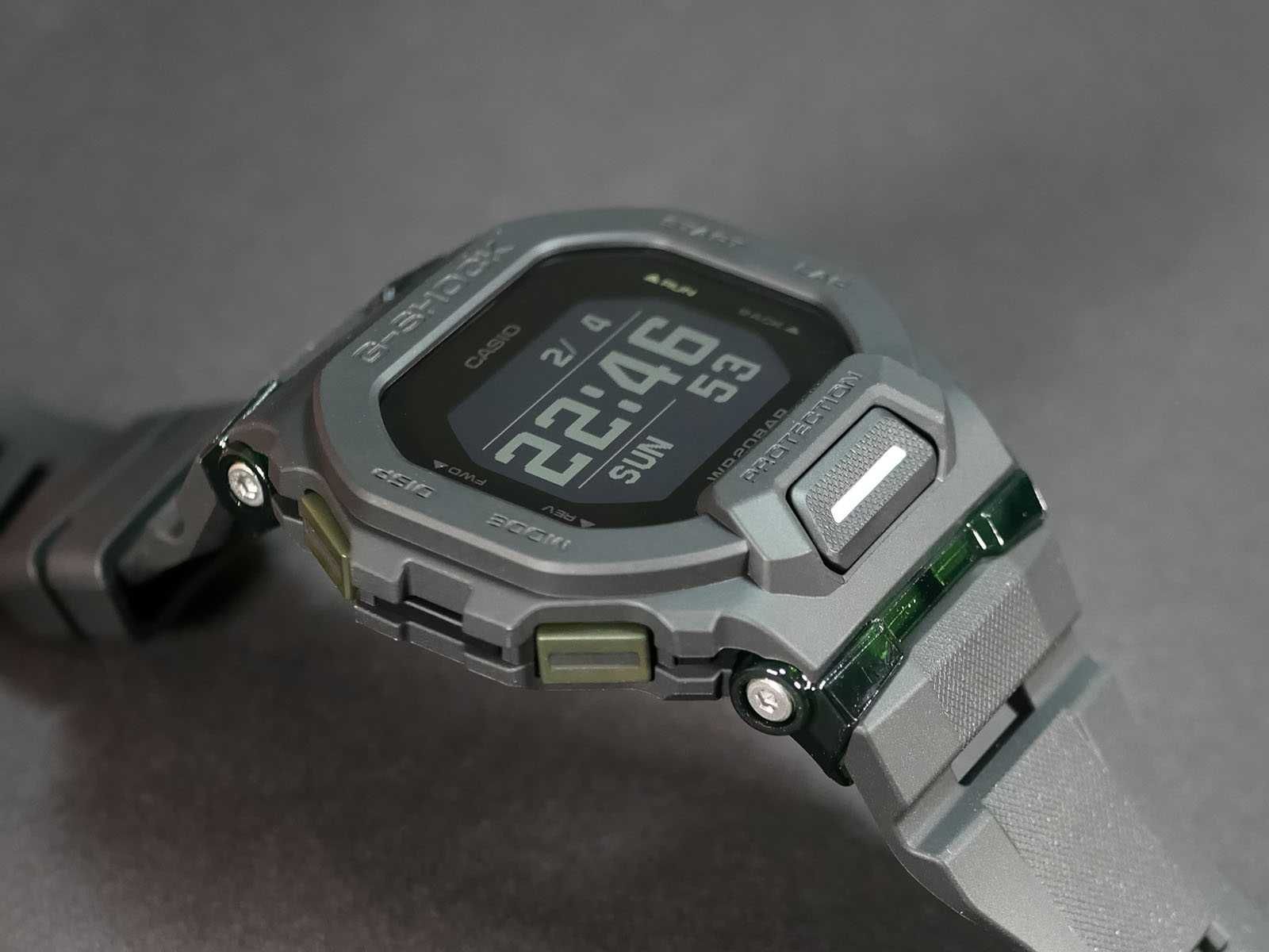 Часы Casio GBD-200UU-1DR G-Shock Bluetooth Steptracker
