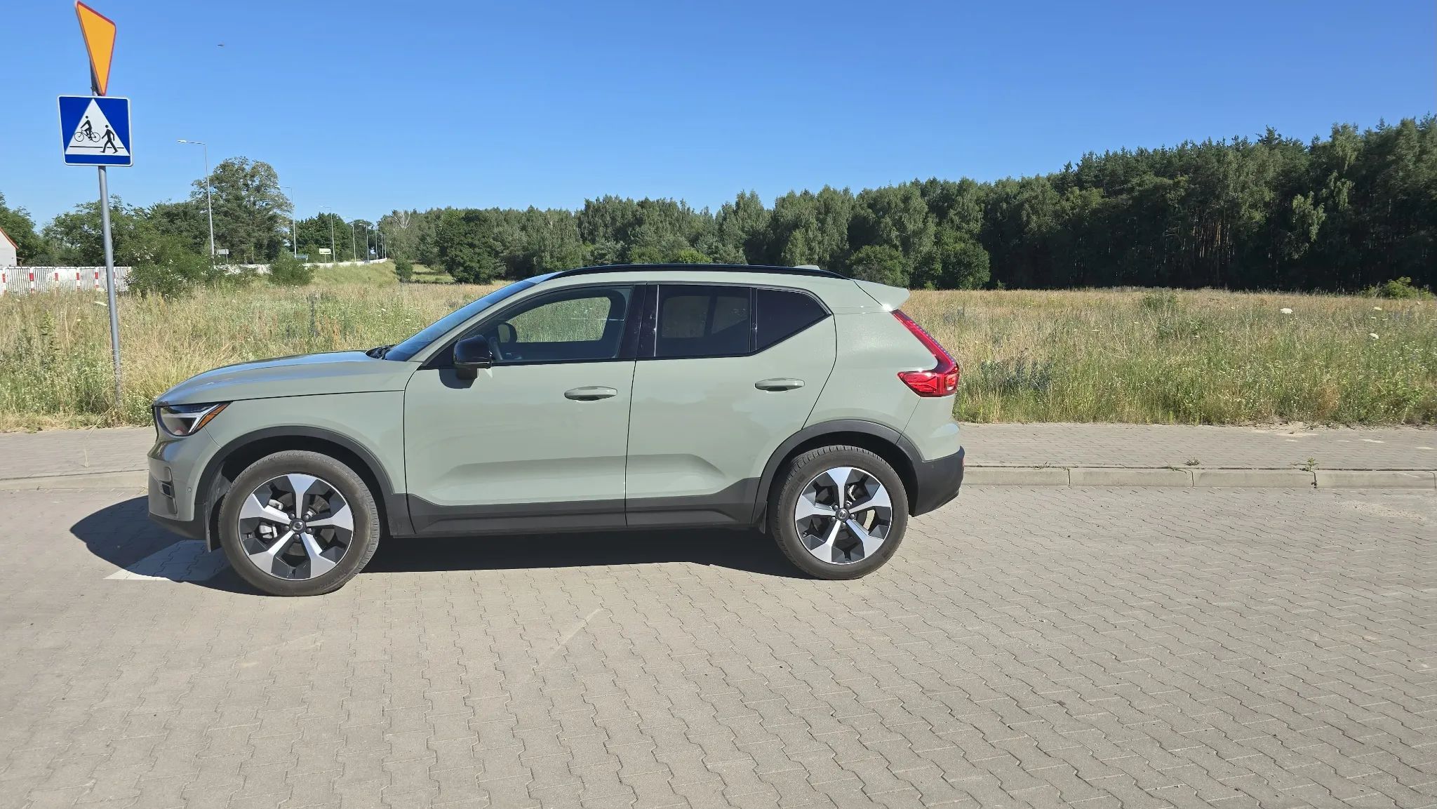 Volvo XC 40 Volvo XC40 2.0 B5 Mild Hybrid Ultimate Dark AWD