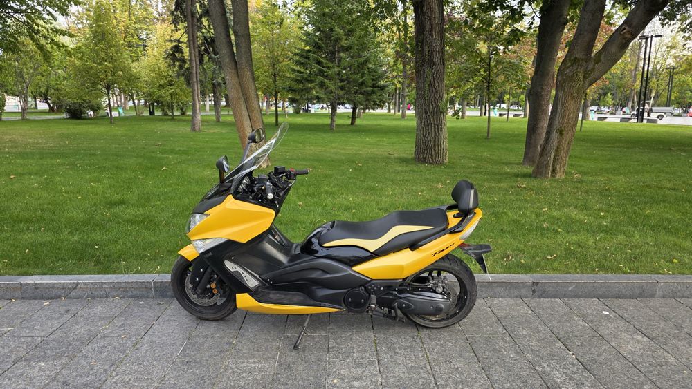 Yamaha T-Max 500