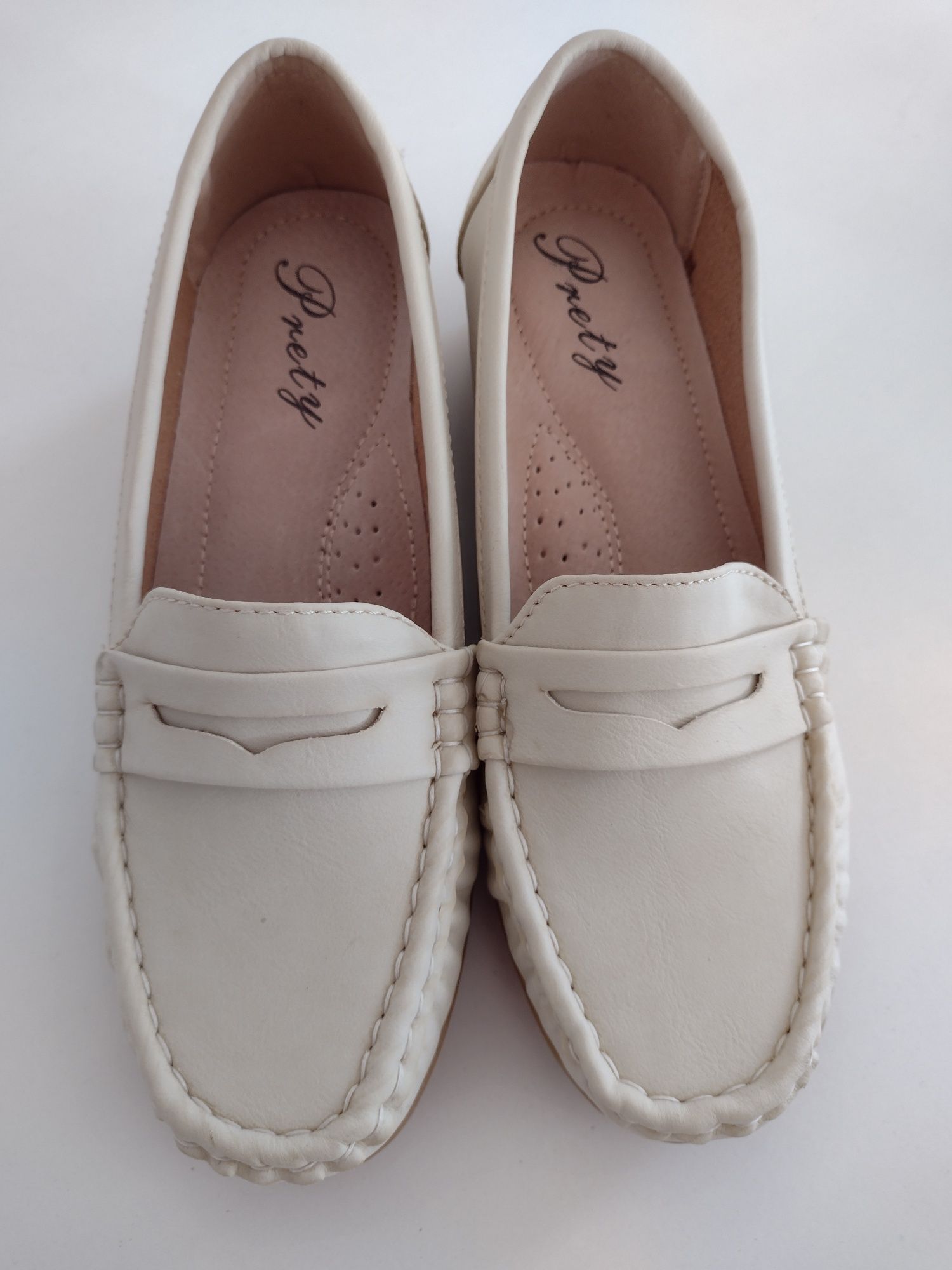 Nowe buty  mokasyny