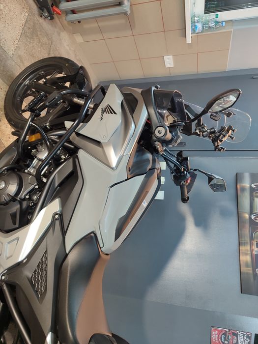 Продам новий офіційний мотоцікл Honda NC 750 DCT