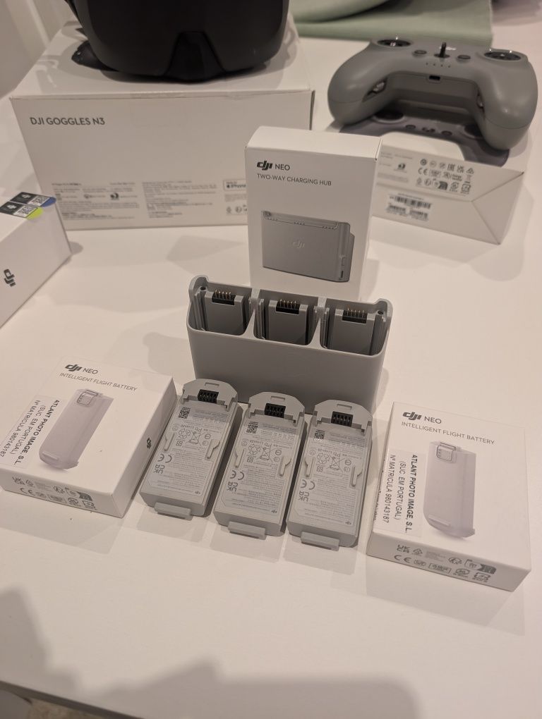 Dji NEO + DJI Googles N3 + DJI FPV remote + extras