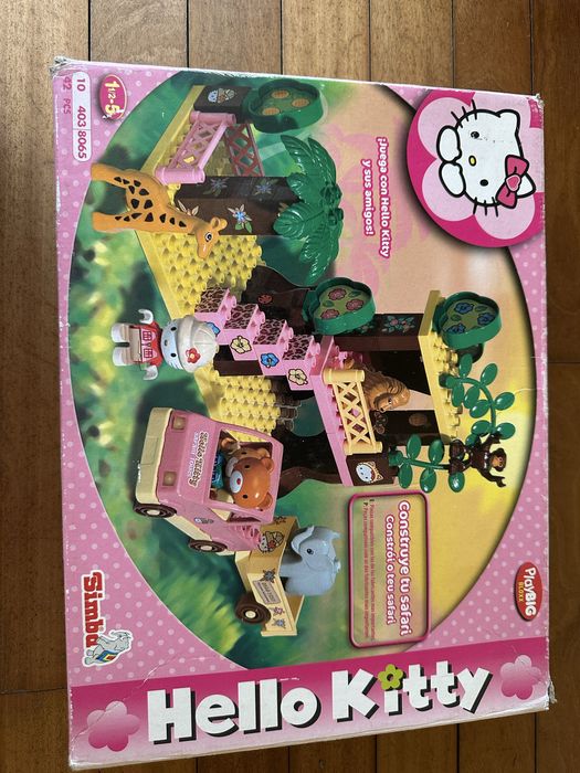 Hello kitty safari