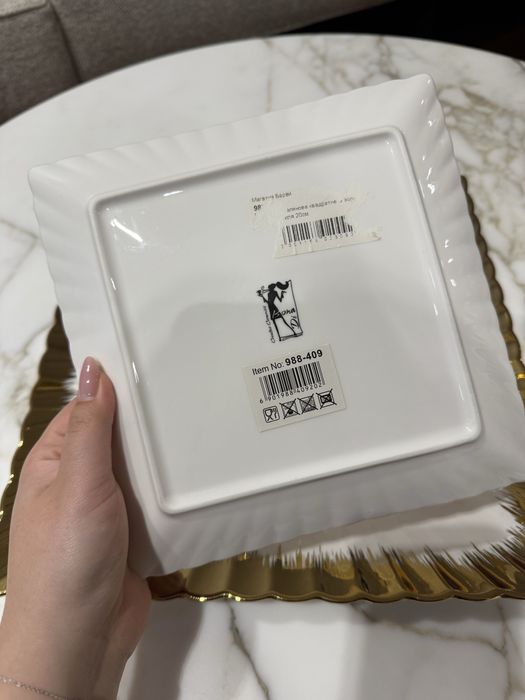 Великі тарілки білі золото