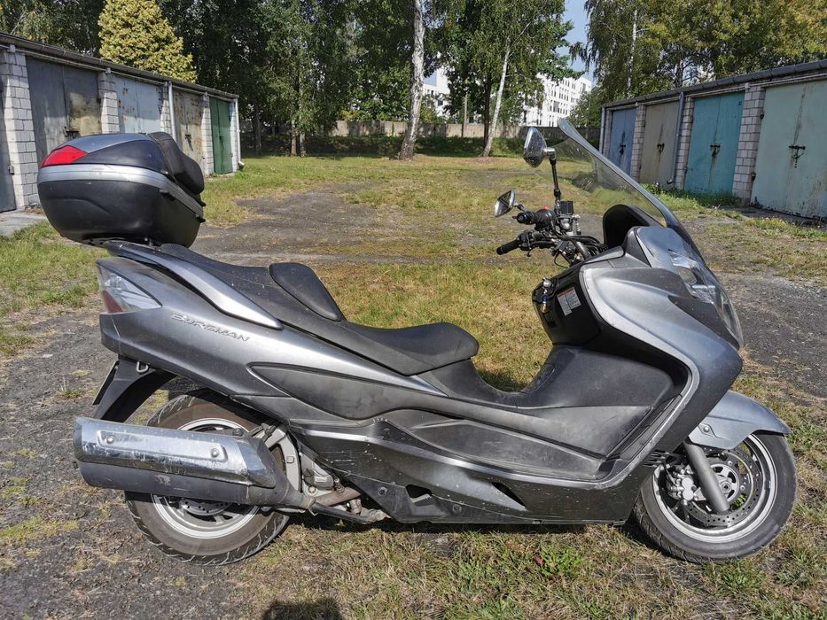Burgman AN 400 K7 2007r. z kufrem centralnym