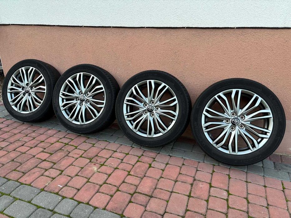 Toyota C-HR Komplet Felg Aluminiowych R18 5x114,3 ET50 Oryginał