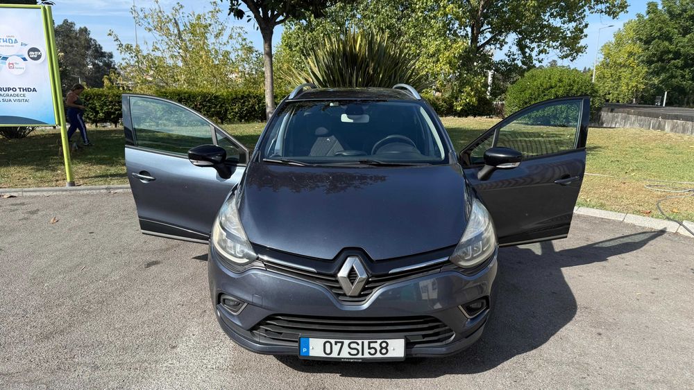 Renault Clio Sport Tourer 1.5 dCi — foto 1