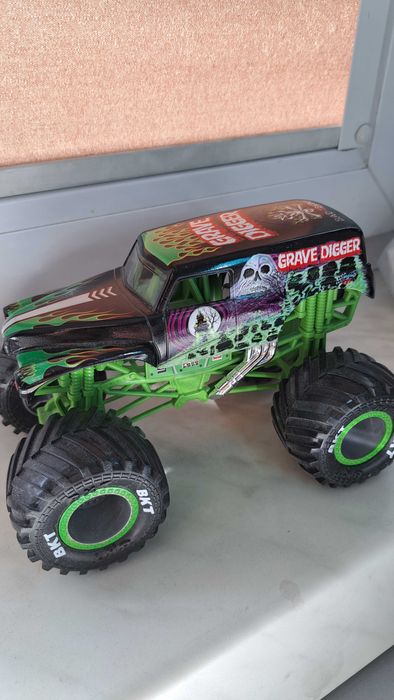 Hot wheels monster truck metalowy