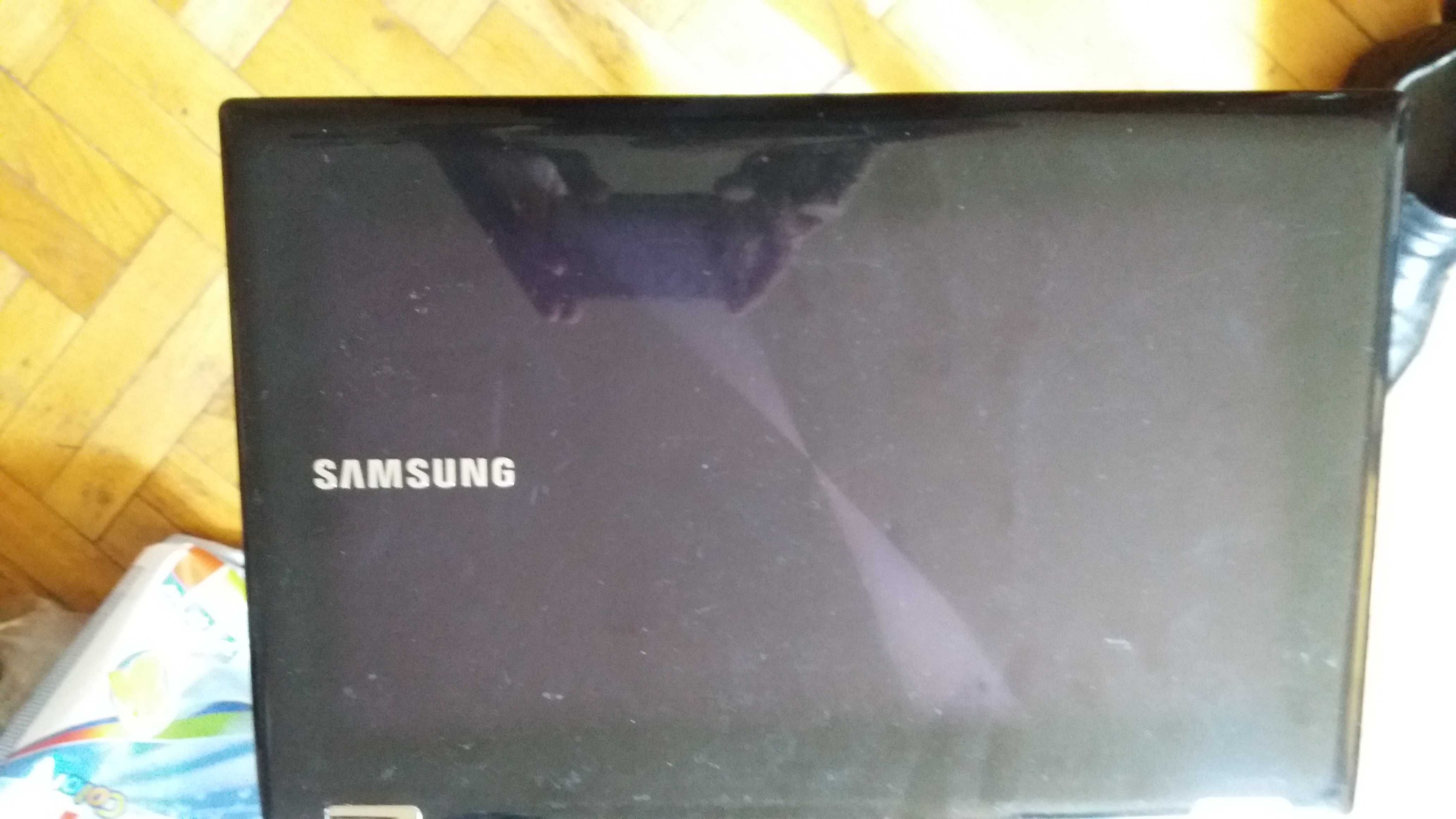 Samsung RF711  czesci do laptopa m-ki Samsung RF711