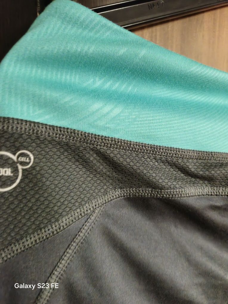 Spodenki damskie rybaczki Puma rozmiar M stan idealny