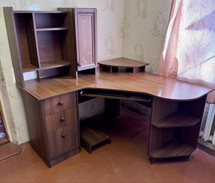 Стіл компютерний кутовий компʼютерний стол