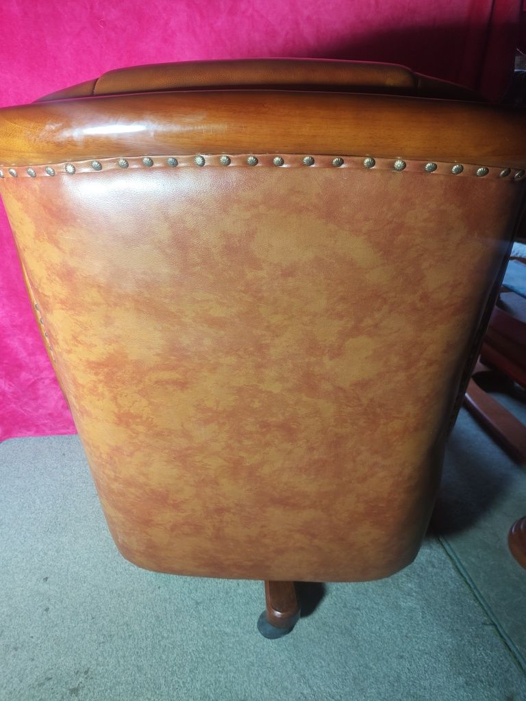 Fotel biurowy retro, naturalna skóra